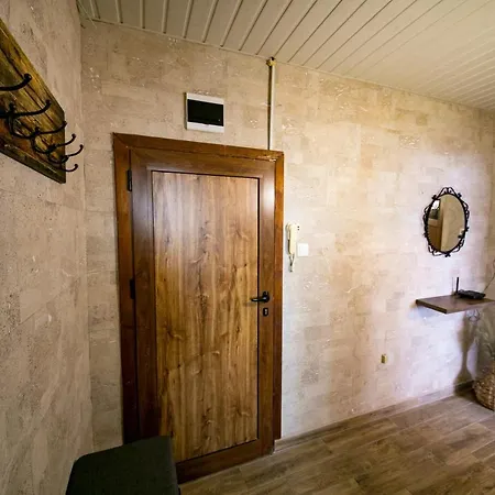 Cathedral Apartament *